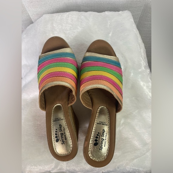 Spring Step Made in Italy 7.5
Leather Cork Wedge Sandal - Picture 5 of 9